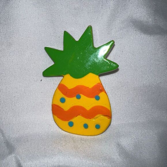 Vintage 80s Pop Pineapple Pin - Picture 1 of 5